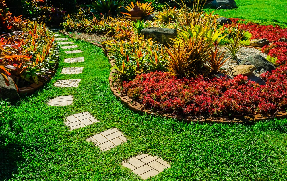 Reliable Concrete Curbing for Stronger Edges